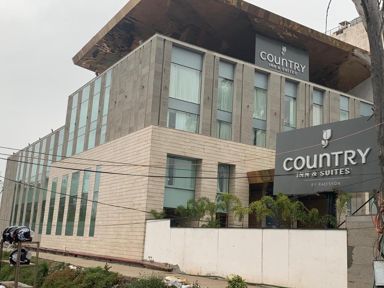 Country Inn & Suites By Radisson Chandigarh Zirakpur Kültér fotó